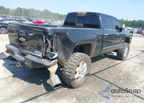 2015 Chevrolet Silverado 2500Hd High Country из США, поврежденный, VIN 1GC1KXE84FF542424